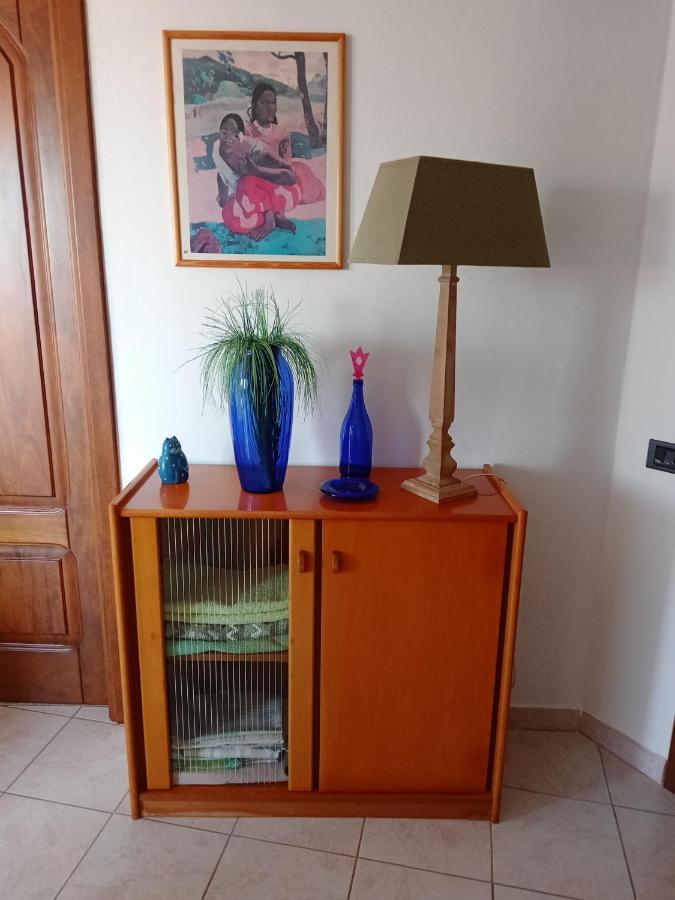 Casa Vacanza Le 2 Isole Suni 외부 사진
