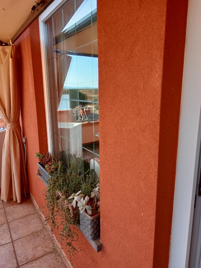 Casa Vacanza Le 2 Isole Suni 외부 사진