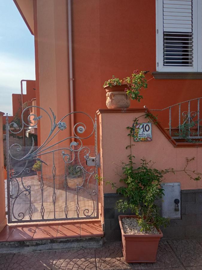 Casa Vacanza Le 2 Isole Suni 외부 사진