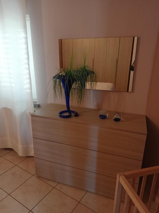 Casa Vacanza Le 2 Isole Suni 외부 사진